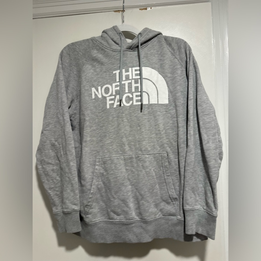 The North Face Women’s Sz: L Hoodie Sweatshirt Gray Half Dome Logo Pullover.